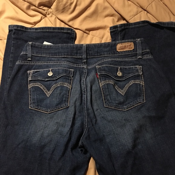 Levi’s curvy size 14 - Picture 1 of 2